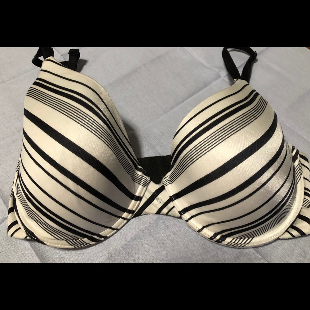 Victoria’s Secret Uplift Semi Demi